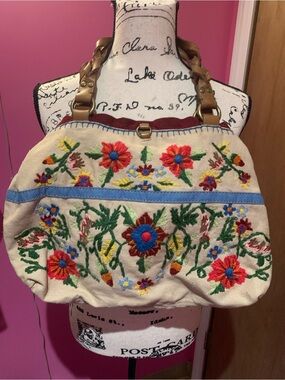 Lucky Brand vintage Y2K Embroidered Floral Canvas Hobo Bag